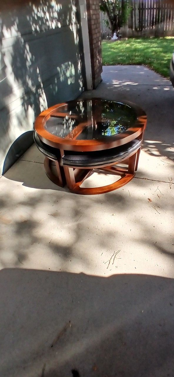 Coffee Table With Nesting Stools