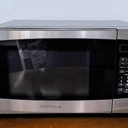 Microwave Insignia NS-MW09ss8