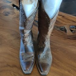 Ariat Studded Cowboy Boots 10b
