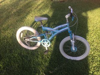 Girls bike