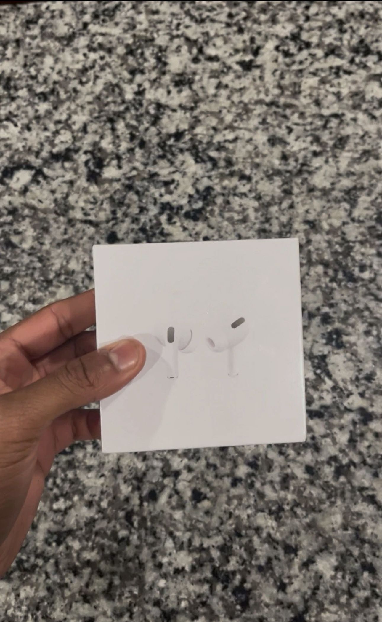 Apple AirPod Pro 2nd Generation MagSafe Wireless Charging Case USB...