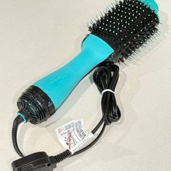 Move out Sale - Revlon One step Hair dryer & Volumizer Hot Air brush