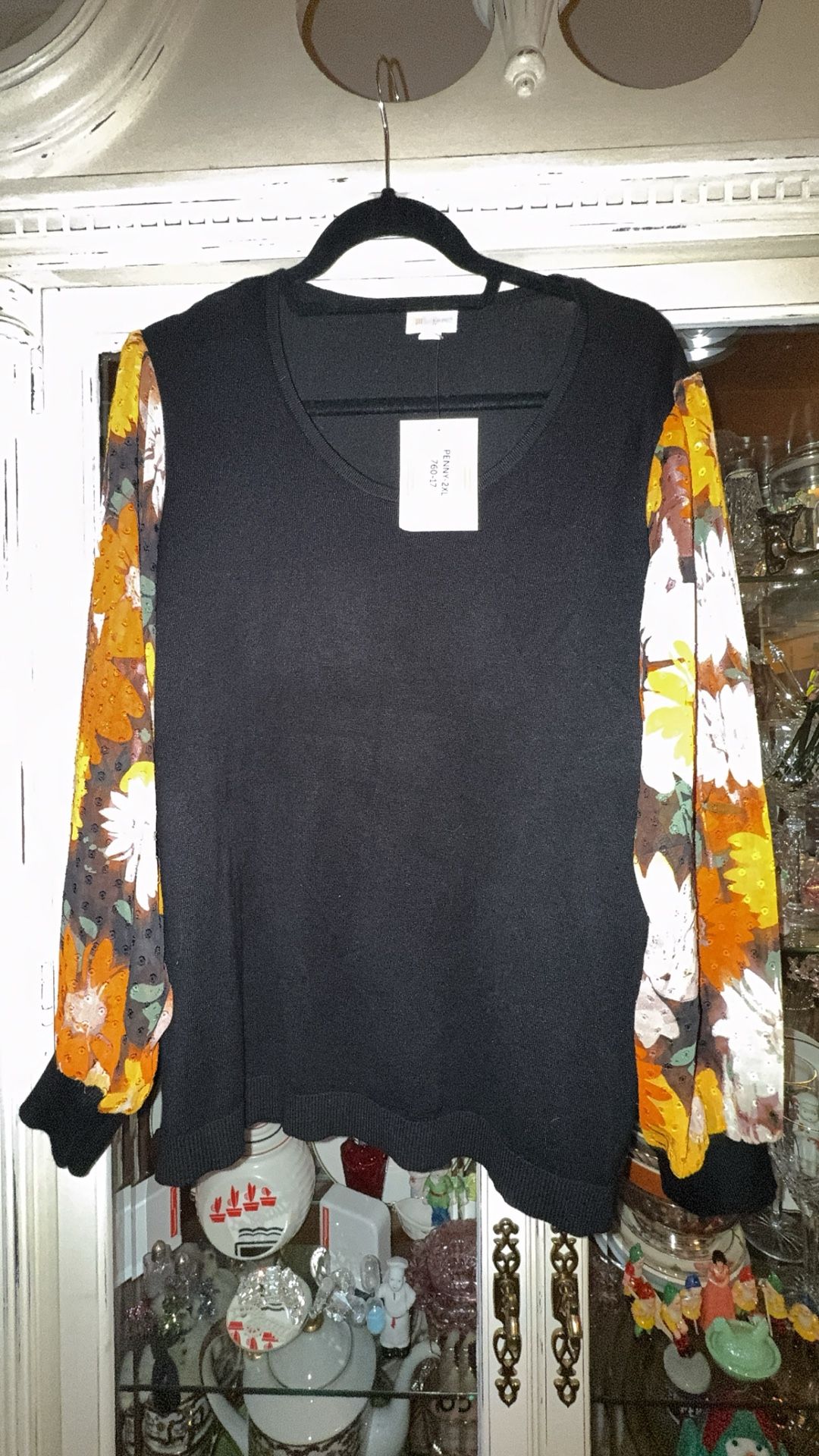 NWT LuLaRoe Black Floral Penny Mixed Media Sleeve Top - Woman’s Size 2XL 