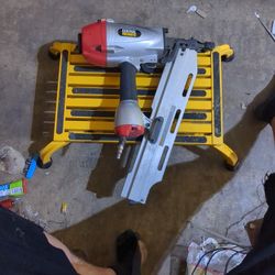 Central pneumatic Framing Nailer 