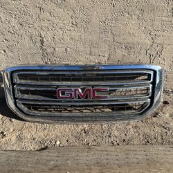 2018 GMC  Sierra Chrome Grille  OEM  Whit  Emblem 