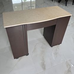 Nail Technician Table with HealthyAir HepaVentilation System 