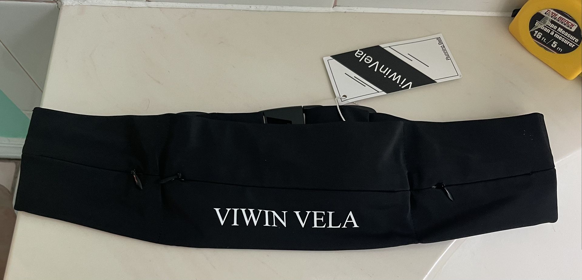 Running Belt Bag With 3 Small Pockets For Your Stuff