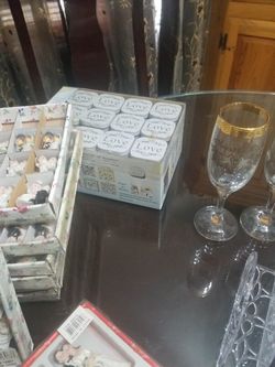 Knife to cut the cake decorations for the wedding Never been used