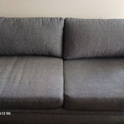  Extremely Nice 7 Ft Couch 