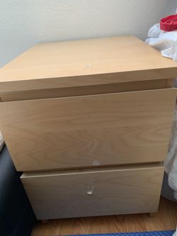 nightstand $20