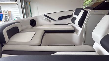Yamaha 195s ski boat