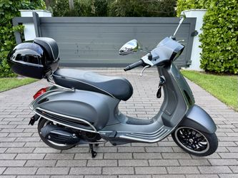 2016 Vespa Sprint 150 ABS – Only 1,447 Miles – Excellent Condition