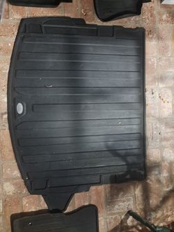 Range Rover Original Rubber Floor And Trunk Mat