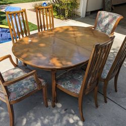 Dinning Table And 6 Chairs