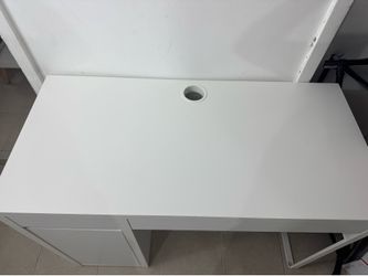 MICKE DESK