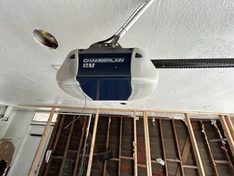 Garage Opener And Accessories Good Conditions