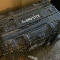 37 Husky Tool Box 50 Gallon 