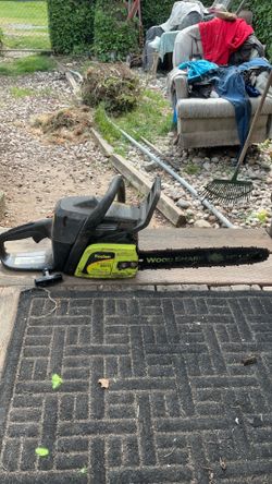 Poulan Wood Shark P3314 Gas Chainsaw – 33cc, 14” Bar, Project Saw