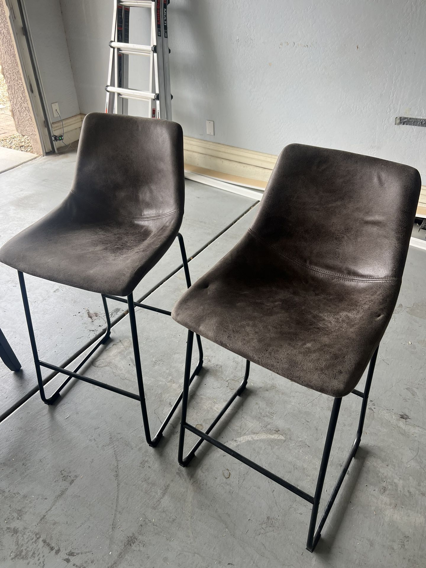 Kitchen Counter Chairs.