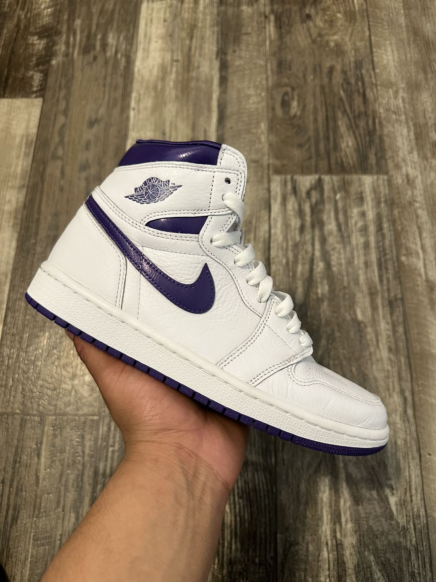 W Jordan 1 “Court Purple” (8W/6.5M)