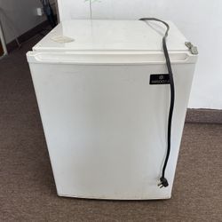 Mini Fridge - Priced To Sell
