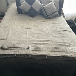 Black/grey Beadspread