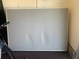 Free full box spring- great condition. Must pick up.