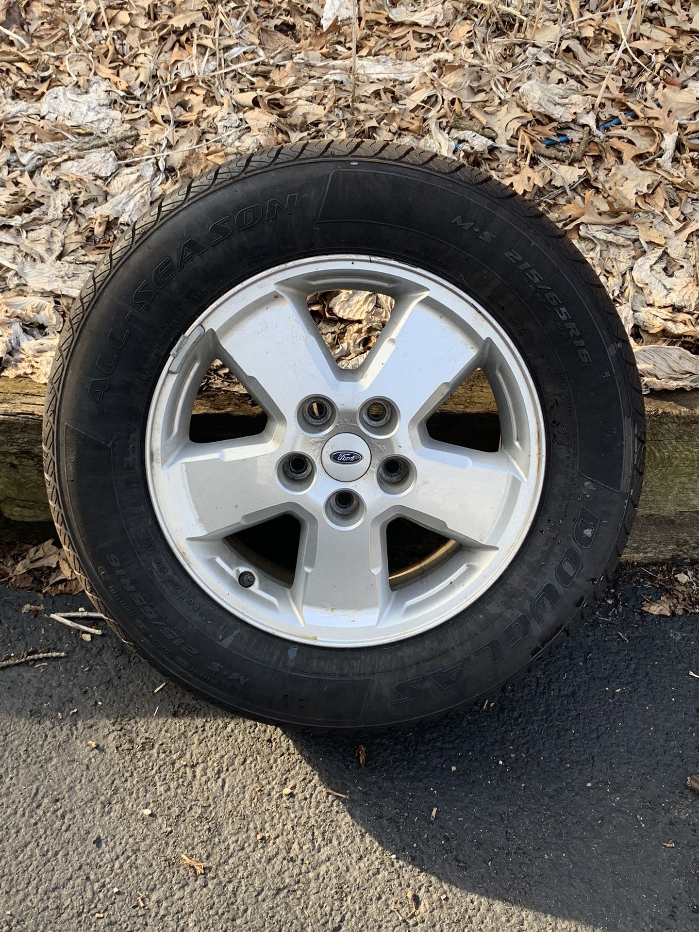 2010 Ford Escape 16” Aluminum Wheel and Tire