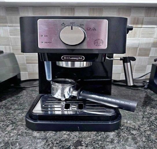 what sing Café Style Espresso Maker Bring the Coffee Shop Home
