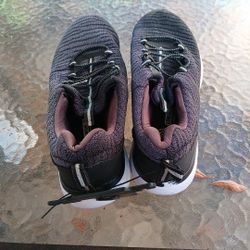 Shoes. Women's Or Men's Woman's Size 11