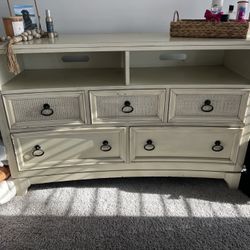 Bedroom Dresser And Nightstand 
