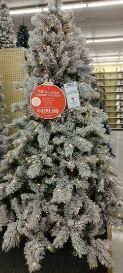 New 7.5 ft Edgewood Pine  Pre-Lit Full Led