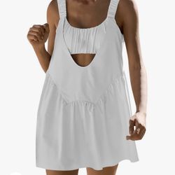 Beautiful Size Med  Outfit With Shorts