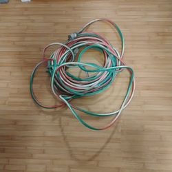 100 Ft Heavy Duty Extension Cord 