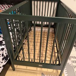 Da Vinci Dark Forest Green Emerald Baby Toddler Crib Bed 