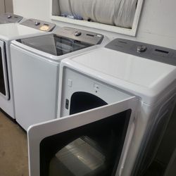 SAMSUNG SET STEAM WASHER AND GAS DRYER LARGE 