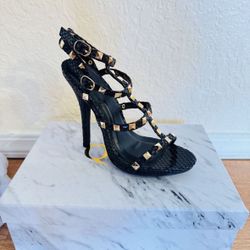 Wild Diva lounge Heels Size 7 NEW