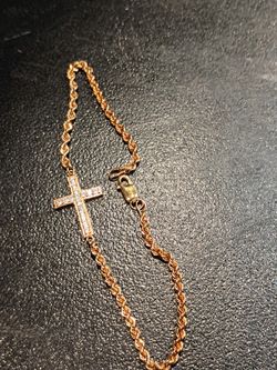 10k Diamond Cross Bracelt