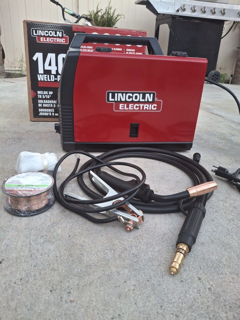 Lincoln Electric Weld-Pak 140HD Mig/Flux-Cored Wire Feed Welder