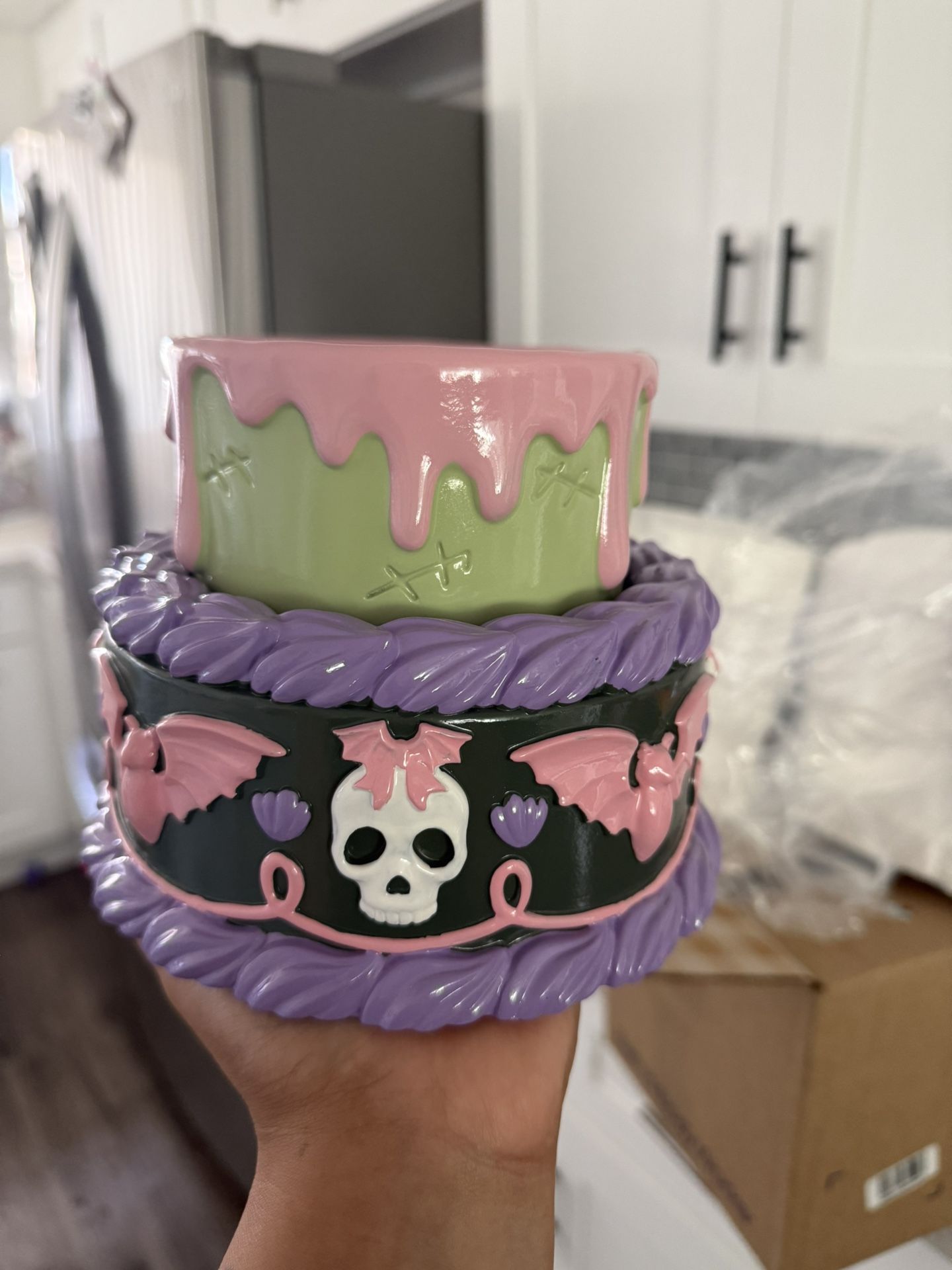 BATH AND BODY WORKS HALLOWEEN CANDLE HOLDER