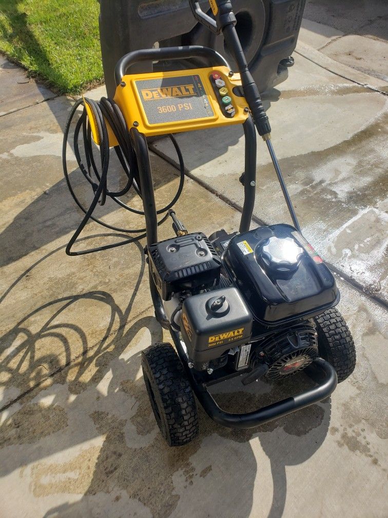 Dewalt Honda 3600psi Triple A PUMP PROFESSIONAL GRADE PRESSURE WASHER