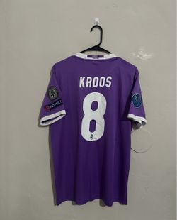Real Madrid 2016-17 away kross jersey