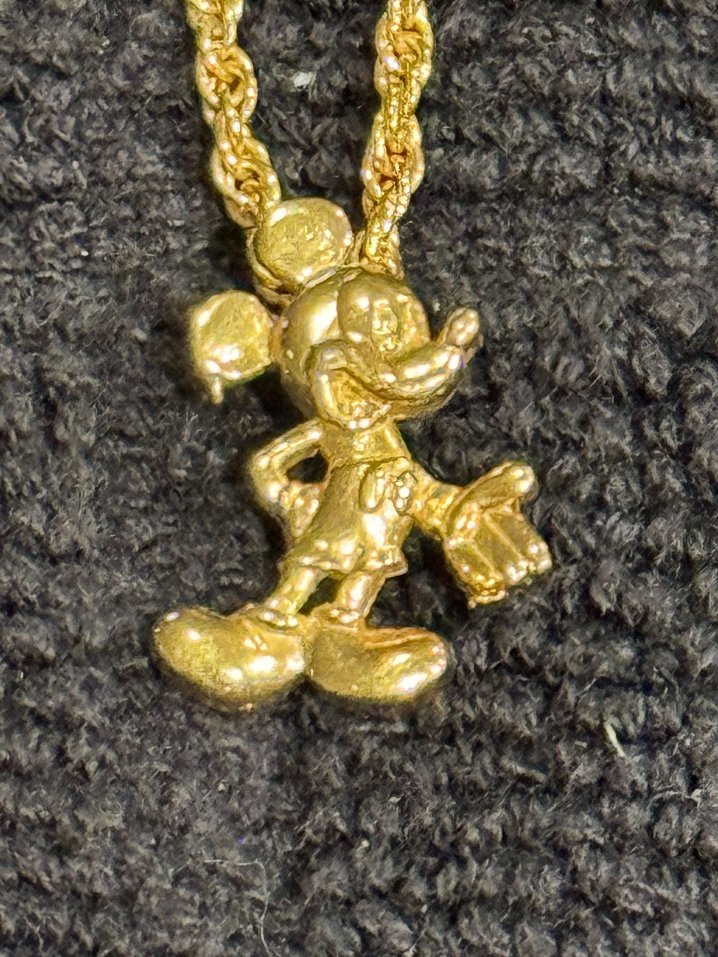 Men's Vintage Gold Toned Disney Brand Mickey Mouse Tie Chain & Charm. Unbranded. Penny is in photo for size reference & not included!