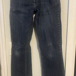 Levi’s Jeans With Back Pocket Detail