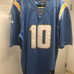 LA Chargers Justin Herbert stitched jersey size X-Large 