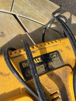DeWalt Dual  7.2- 18v Charger 