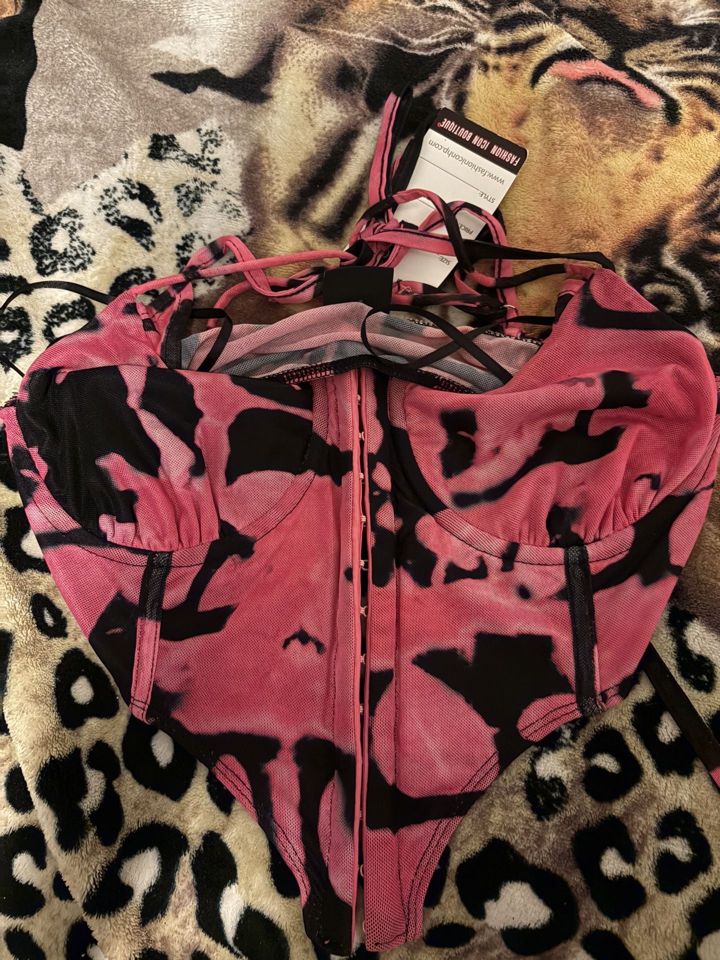 Size M Corset