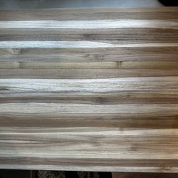Big Cutting Board In Great Condition 