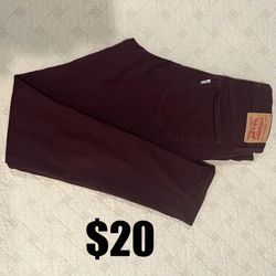 Levi’s 311 Shaping Skinny 