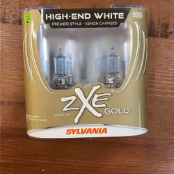 SYLVANIA 9012 SILVERSTAR ZXE GOLD HALOGEN HEADLIGHT BULB, 2 PACK